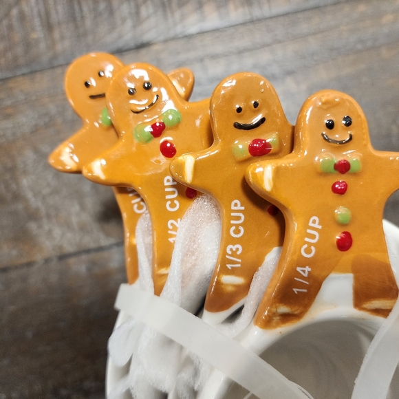 Gingerbread Measuring Cups - Picture 4 of 5